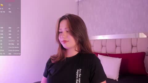 Roxie  online show from March 2025 07:54:02 PM