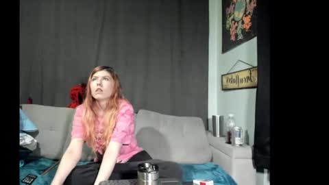 roxihazeleyes online show from October 2025 12:36:02 PM