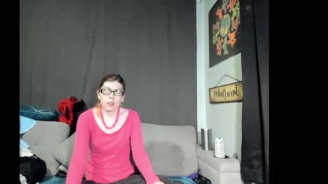 roxihazeleyes online show from October 2025 05:02:02 PM