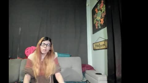 roxihazeleyes online show from November 2025 07:59:02 PM