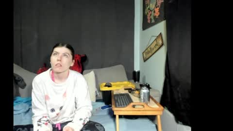 roxihazeleyes online show from April 2026 03:17:02 AM