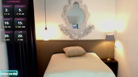 roxan online show from April 2026 12:10:01 AM