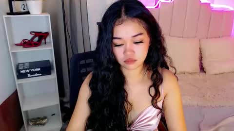 Snapshot of roxxy_blossom chatting on September 2025 02:44:01 PM roxxy_blossom online show from September 2025 02:44:01 PM