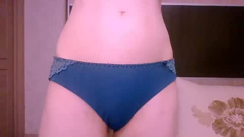 Roxxy Wharton online show from April 2026 01:27:02 PM