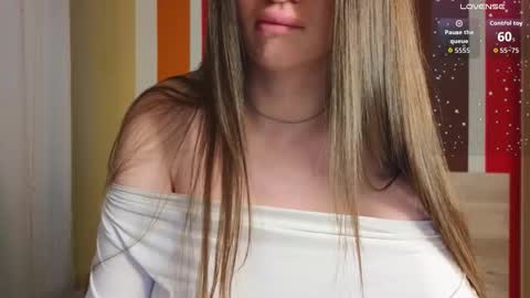 Snapshot of roxy_dark chatting on February 2026 02:43:01 AM Roxy online show from February 2026 02:43:01 AM