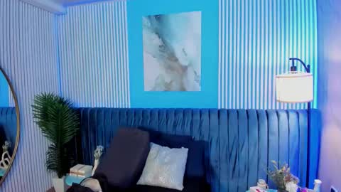 Roxy hell online show from November 2025 12:03:01 PM