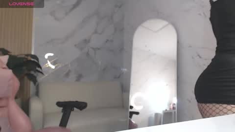 Roxy online show from March 2026 01:41:01 PM