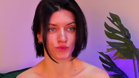 roxy_riot_ online show from February 2025 04:25:01 AM