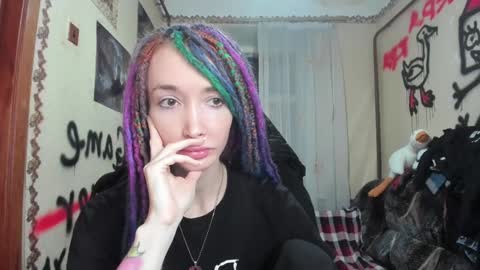 Snapshot of roxy_silver chatting on December 2024 07:42:02 PM Roxy online show from December 2024 07:42:02 PM