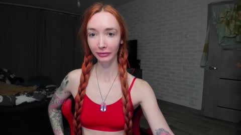 Snapshot of roxy_silver chatting on October 2025 02:58:02 PM Roxy online show from October 2025 02:58:02 PM