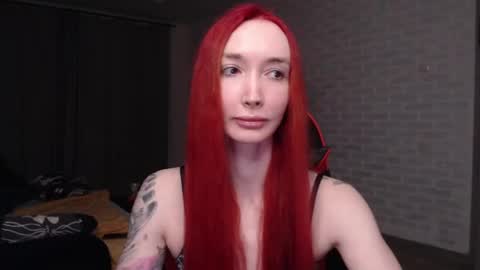Snapshot of roxy_silver chatting on May 2026 07:54:02 PM Roxy online show from May 2026 07:54:02 PM