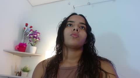 roxy_stone1 online show from October 2025 07:22:02 PM