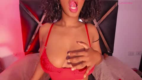 Roxxy Queen online show from January 2026 10:52:02 AM