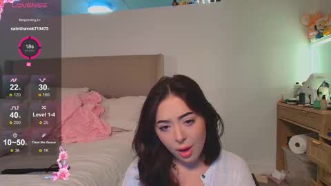 Snapshot of roxylilosh chatting on February 2026 02:17:02 AM Roxy online show from February 2026 02:17:02 AM