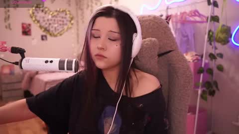 roxysuh online show from May 2026 08:42:02 AM