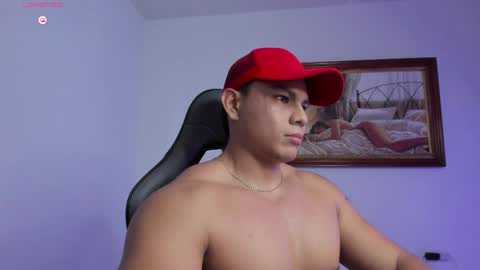 Snapshot of roy__constance chatting on April 2026 03:41:01 AM Roy Constance online show from April 2026 03:41:01 AM