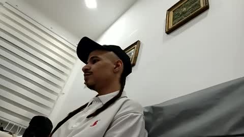 roy_master online show from October 2025 11:57:01 PM