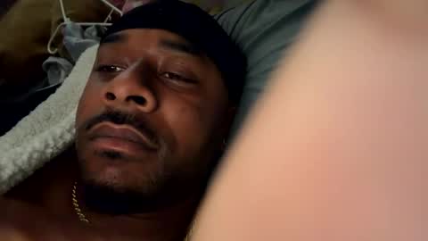 Snapshot of royal_sf chatting on April 2026 04:38:01 PM Royal SF online show from April 2026 04:38:01 PM