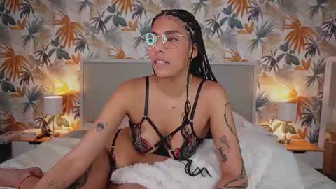 Snapshot of royalechloe chatting on July 2026 07:25:01 AM Chloe online show from July 2026 07:25:01 AM