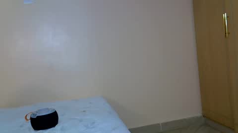 Snapshot of royalseductress chatting on March 2026 09:51:01 PM royalseductress online show from March 2026 09:51:01 PM