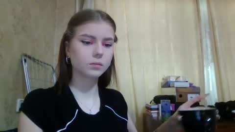 Snapshot of royalvelour chatting on May 2026 02:14:02 PM royalvelour online show from May 2026 02:14:02 PM