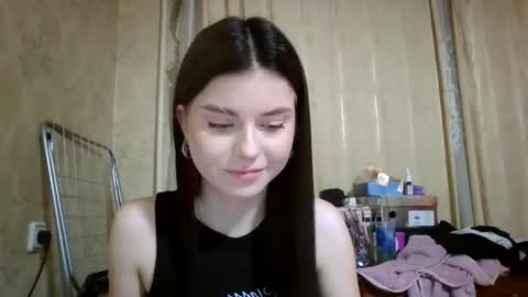 Snapshot of royalvelour chatting on June 2026 07:08:02 PM royalvelour online show from June 2026 07:08:02 PM