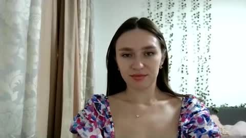 Roza05x online show from July 2026 02:32:01 PM