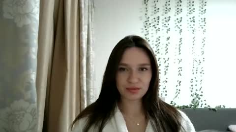 Roza05x online show from July 2026 07:49:02 PM