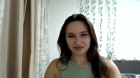 Roza05x online show from July 2026 08:01:01 PM