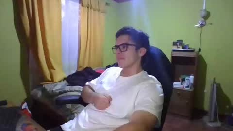 rpaulo25 online show from December 2024 12:04:01 AM