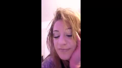 rraineonme online show from March 2026 05:25:01 AM