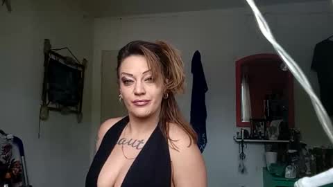 rraineonme online show from April 2026 03:51:01 PM