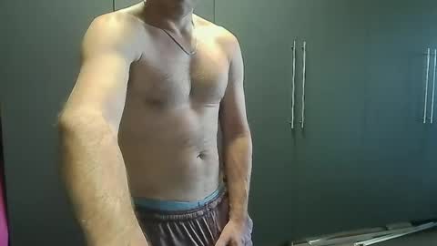 Snapshot of rshaw2891 chatting on June 2026 05:45:01 PM rshaw2891 online show from June 2026 05:45:01 PM