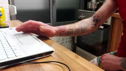 petit cochon online show from December 2024 05:59:01 PM