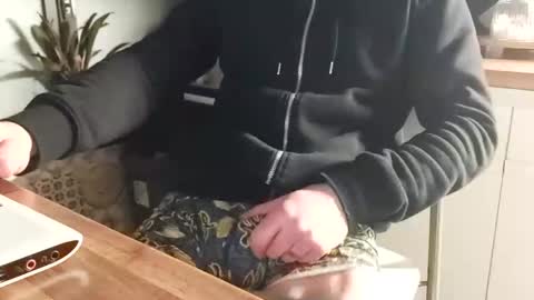 petit cochon online show from December 2024 06:09:01 AM