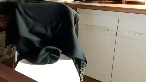 petit cochon online show from March 2025 05:00:02 AM