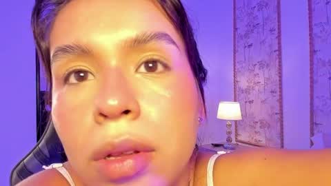 Snapshot of rubby_grundy chatting on April 2026 02:20:01 AM R U B B Y online show from April 2026 02:20:01 AM