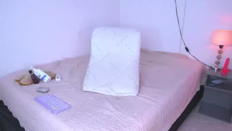 rubi rouss  instagran and X or tw  FAV VIBES11  9 33  101 moan and explode my balls online show from September 2025 12:51:01 PM