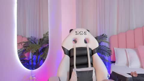Snapshot of ruby_deluxe6 chatting on May 2026 11:38:01 AM ruby_deluxe6 online show from May 2026 11:38:01 AM