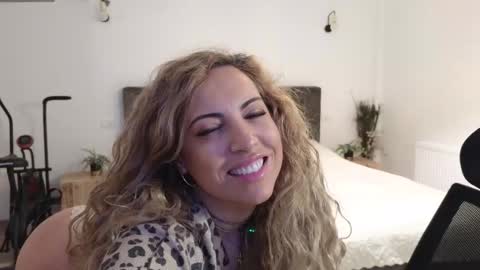 Snapshot of ruby_fit chatting on February 2026 01:48:01 AM Ruby online show from February 2026 01:48:01 AM