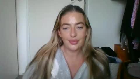 Snapshot of rubyredxxxoxxx chatting on November 2025 03:03:02 PM rubyredxxxoxxx online show from November 2025 03:03:02 PM