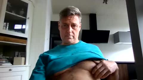 rudeski online show from October 2025 12:59:01 PM