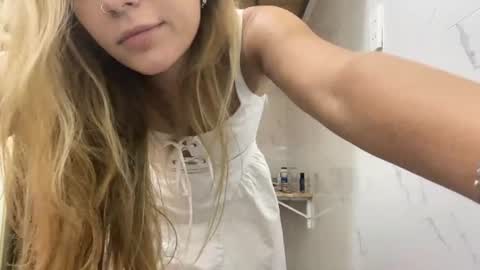 KaY online show from June 2026 12:22:01 PM