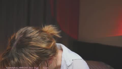 Mila online show from March 2026 05:12:01 PM