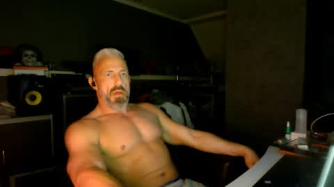 Chico que rico Caliente online show from July 2026 10:41:02 PM
