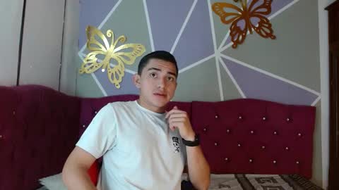ruiz2416 online show from October 2025 11:22:02 AM