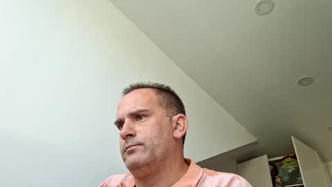 Snapshot of runner1978 chatting on November 2025 11:32:01 AM runner1978 online show from November 2025 11:32:01 AM