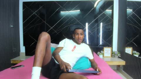 Snapshot of runnyx_09 chatting on September 2025 09:29:02 PM Runnix  online show from September 2025 09:29:02 PM