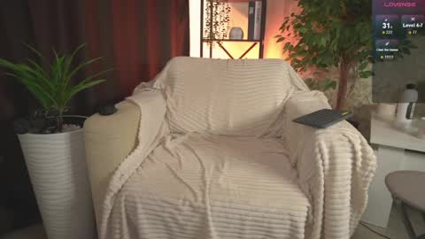 Snapshot of rus_adventure chatting on April 2026 09:03:02 AM Adam online show from April 2026 09:03:02 AM