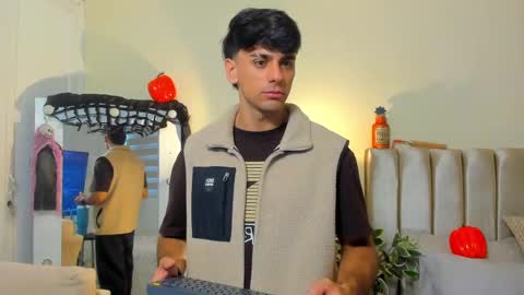 Russ online show from October 2025 11:18:01 AM